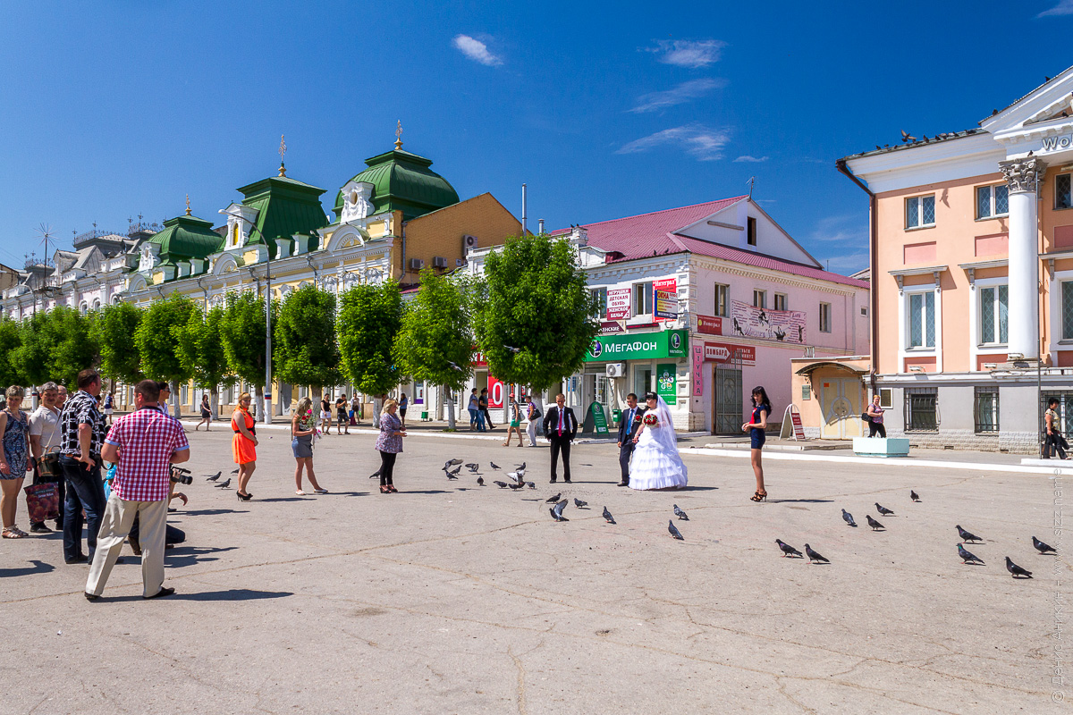 свадьба на центральной площади вольска
