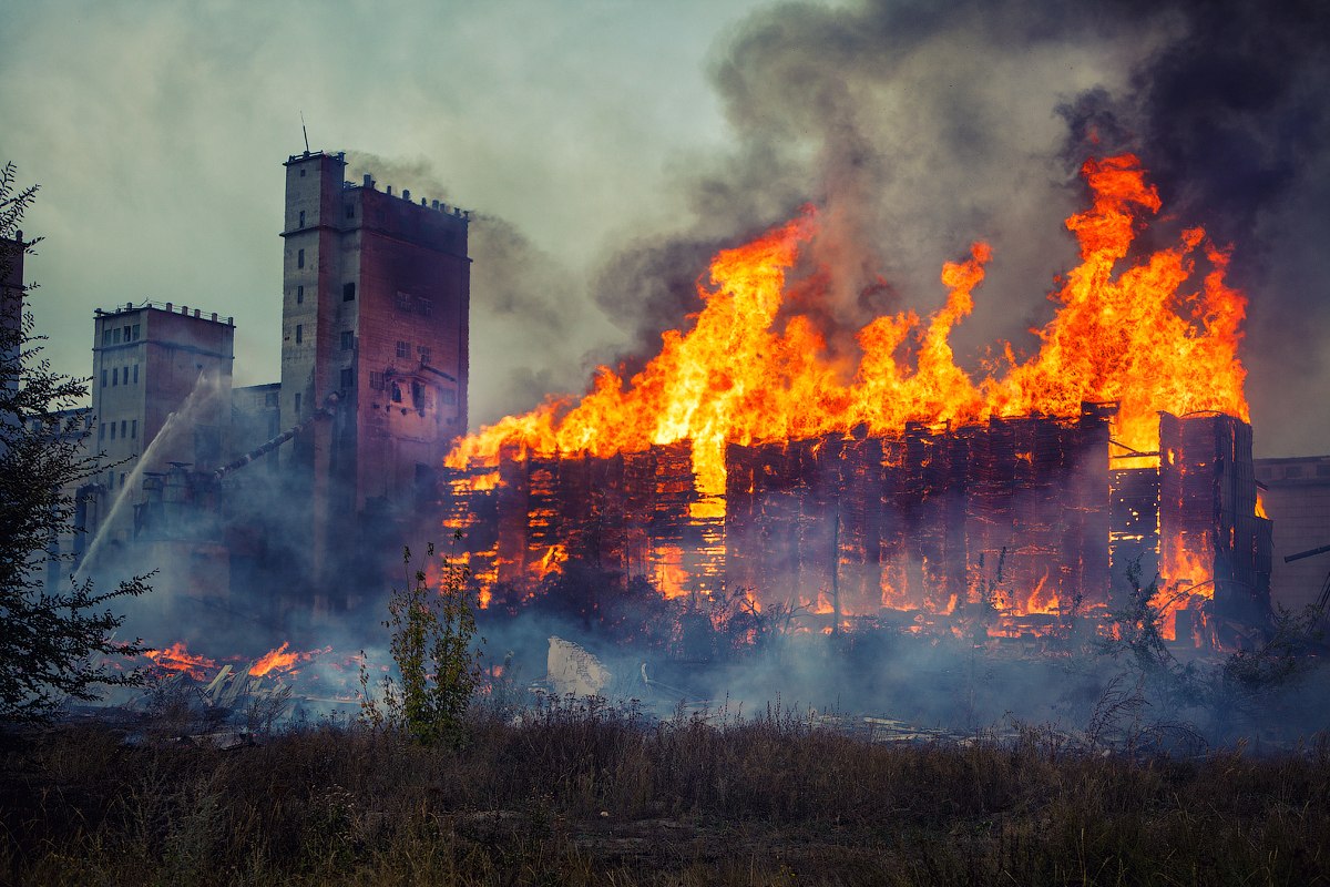 пожар на элеваторе Саратов
