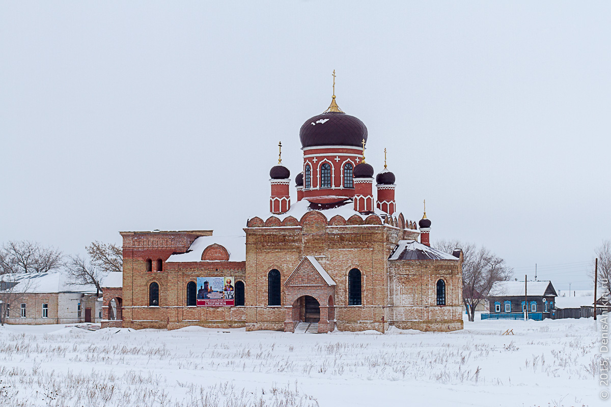 Свято-Никольская церковь в селе Поповка Хвалынского района Саратовской области